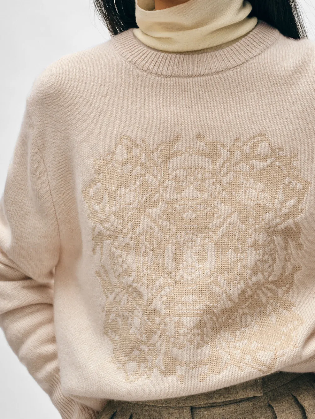 cashmere fairytale embroidered crewneck