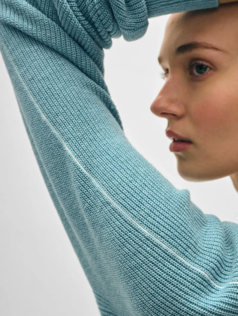 cotton linen tipped v neck