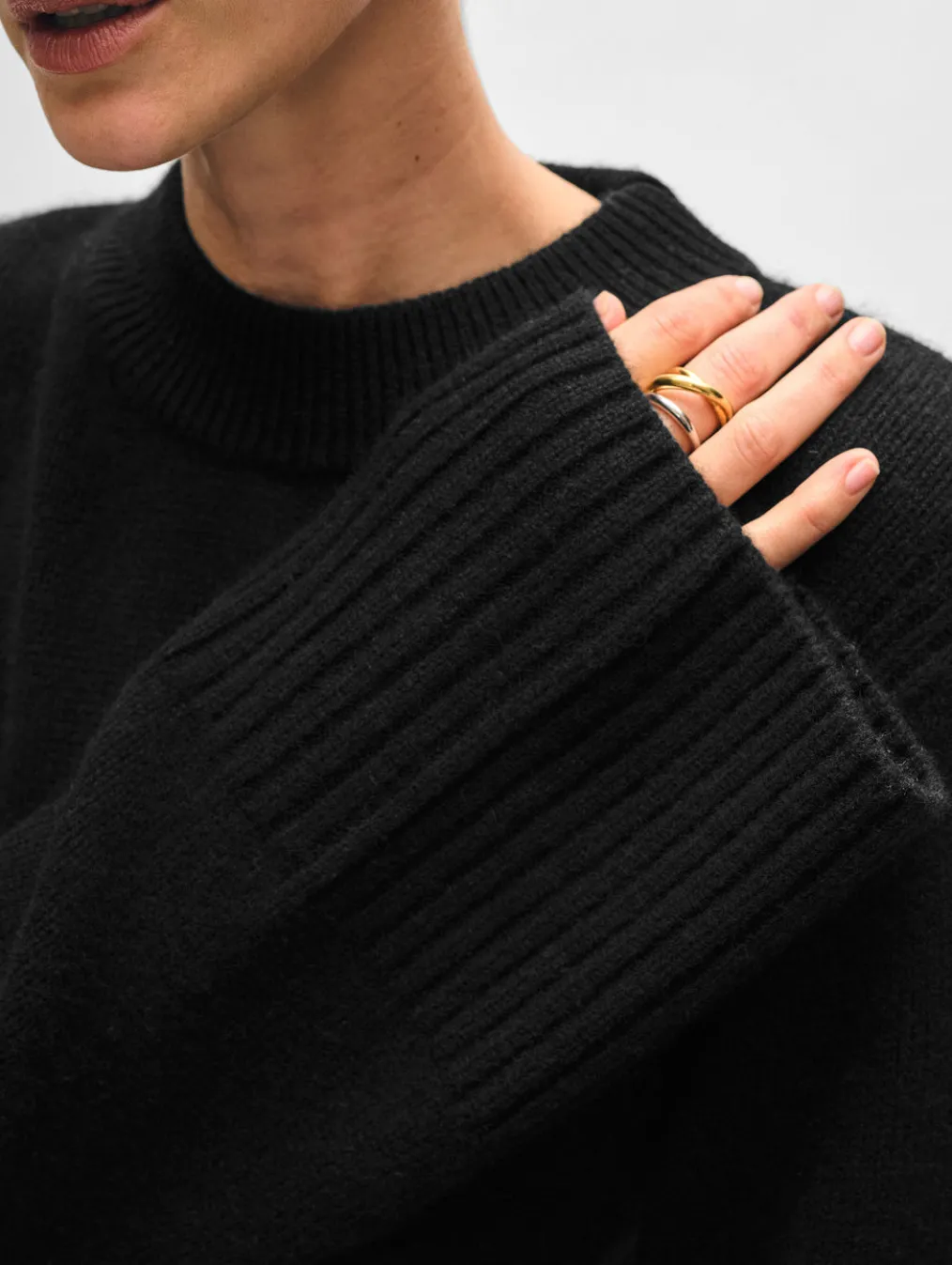 merino cashmere waisted crewneck